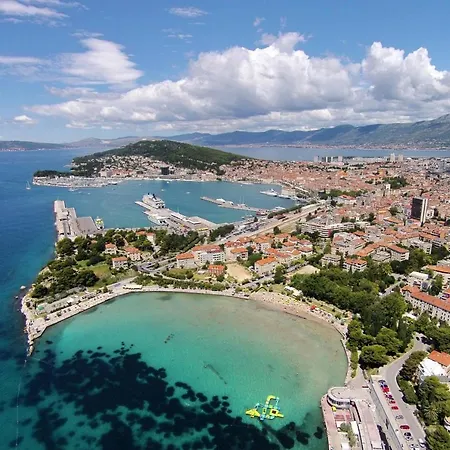 With Wifi - 15933 Split